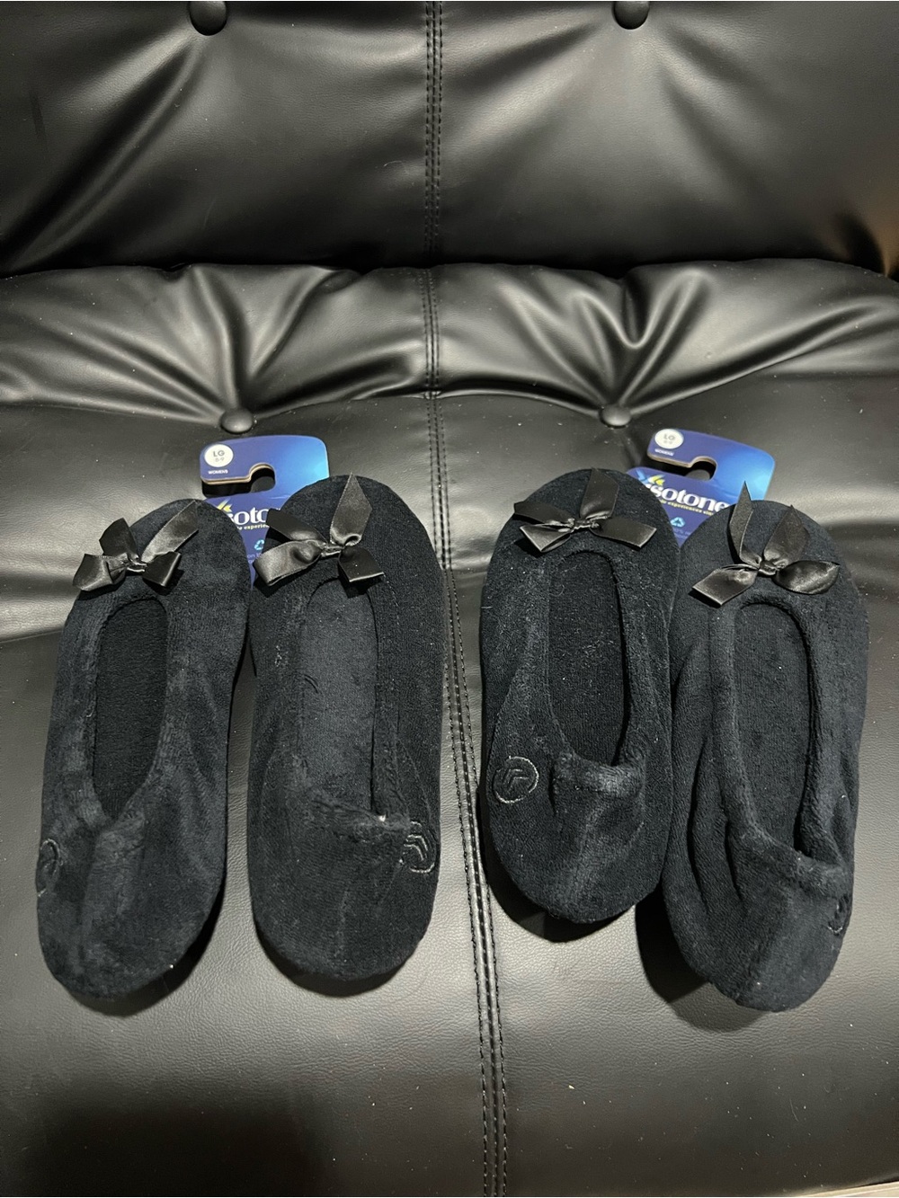 isotoner Ballet Slipper  with Bow - Women's Cozy No slip Pair